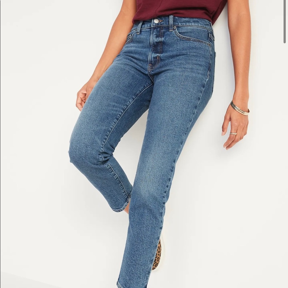 BRAND NEW old navy high rise o.g straight ankle size 26